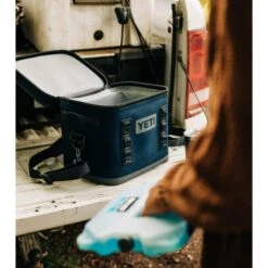 Yeti Coolers HOPPER FLIP 12 SOFT COOLER - Kühltasche -Natur Erlebnis 5638039364 h hopper flip 12 soft cooler yeti coolers 24